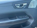 2018 XC60 Thumbnail 6