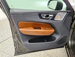 2018 XC60 Thumbnail 11