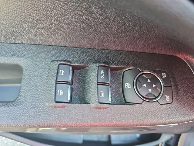 2019 Ford Ecosport - $9,299
