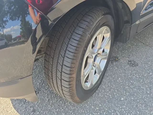 2019 Ford Ecosport - $9,299