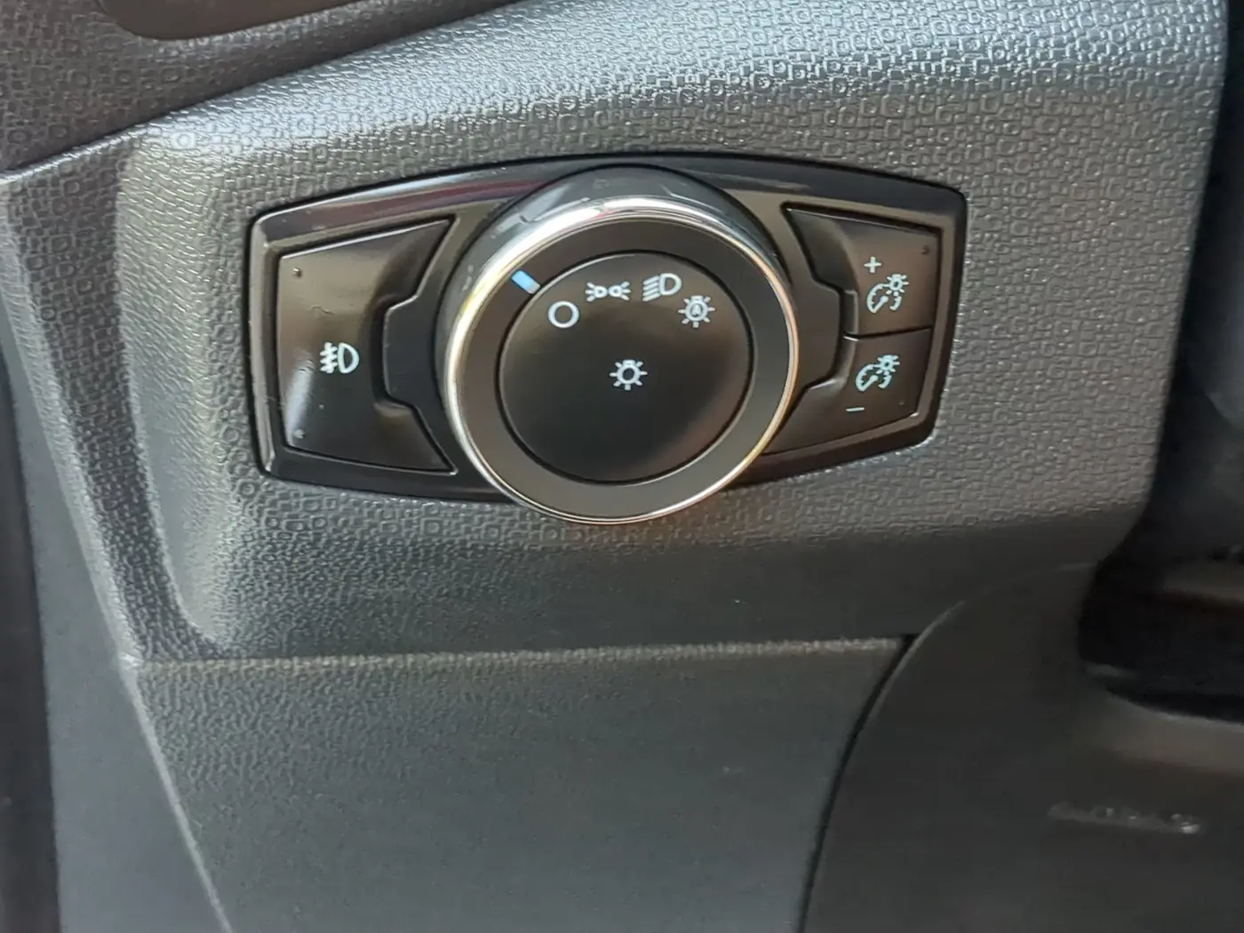 2021 Ford Ecosport - $17,043
