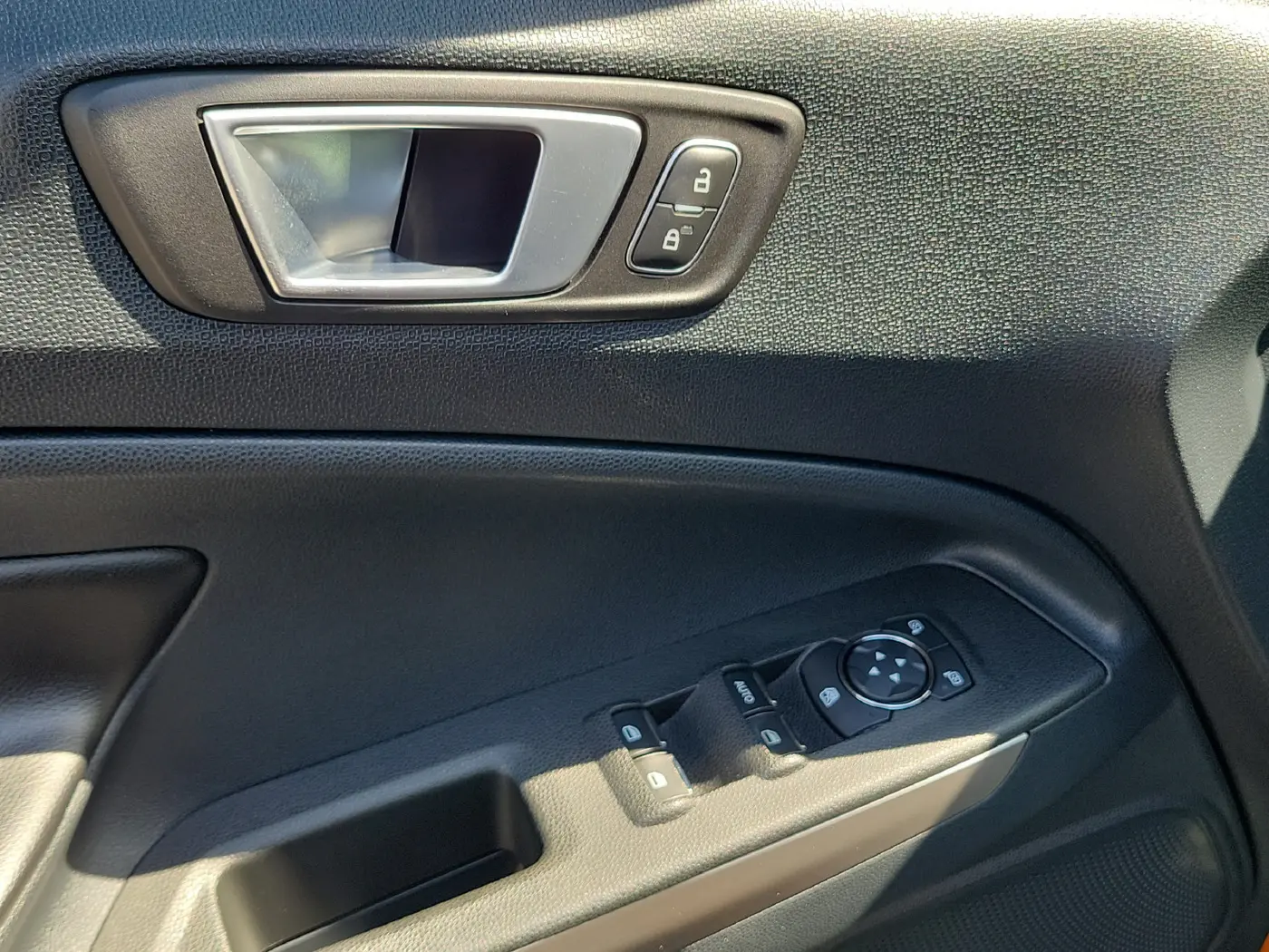 2019 Ford Ecosport - $12,499