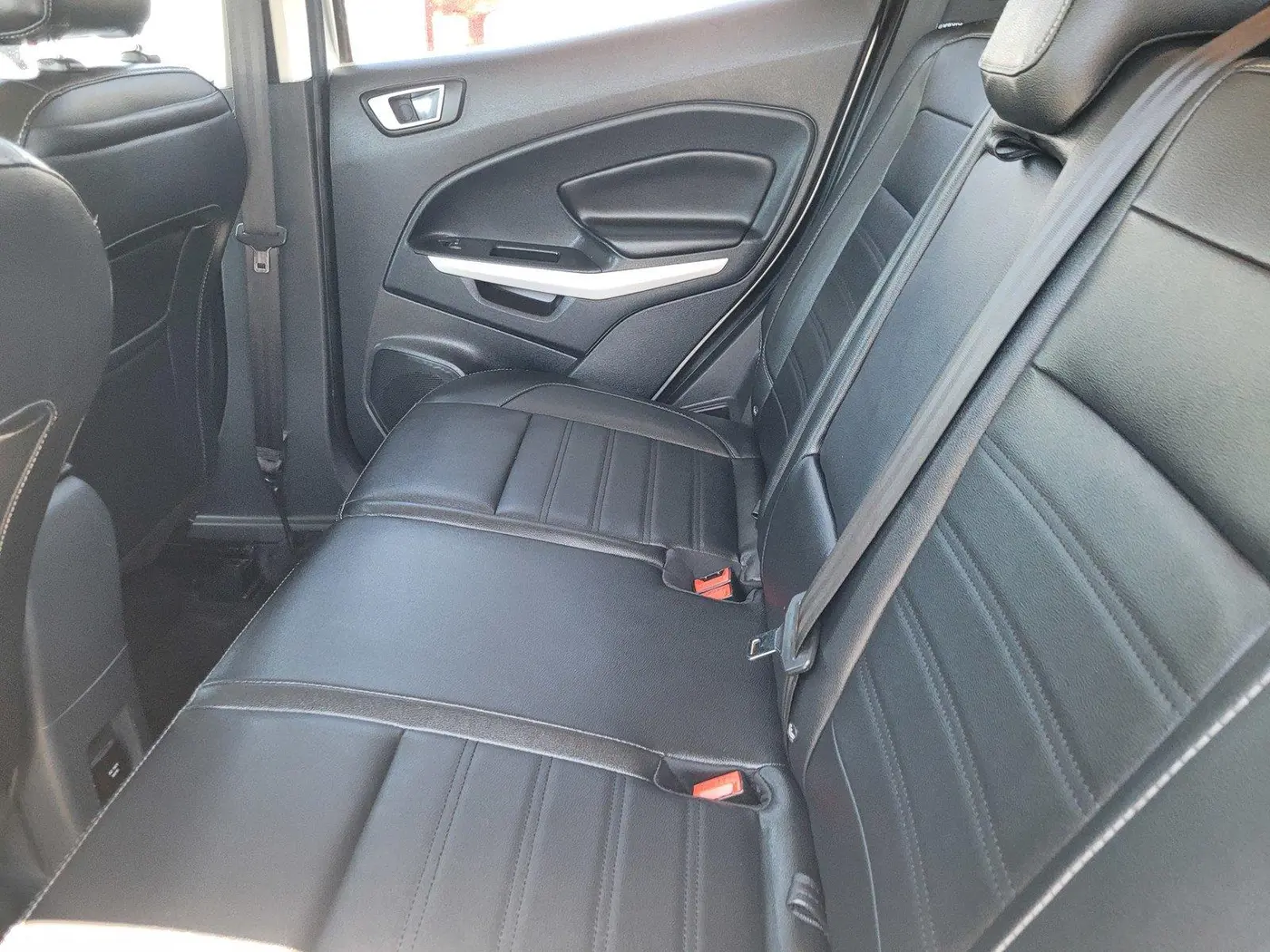 2021 Ford Ecosport - $15,888