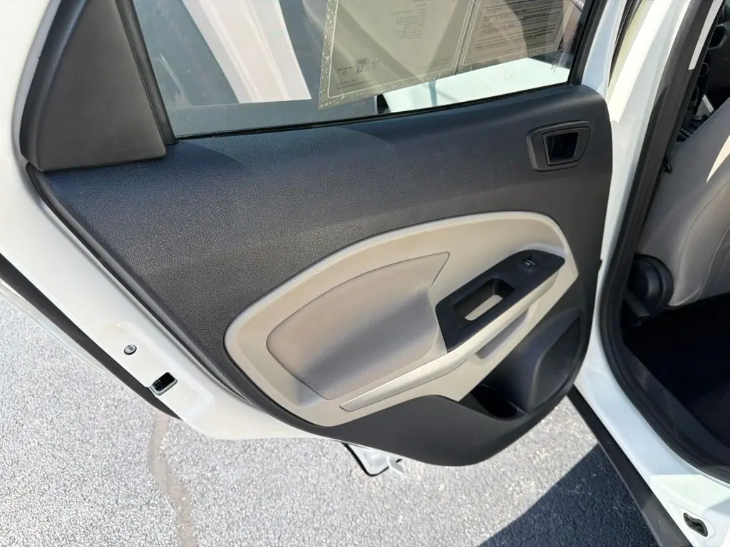 2022 Ford Ecosport - $13,785