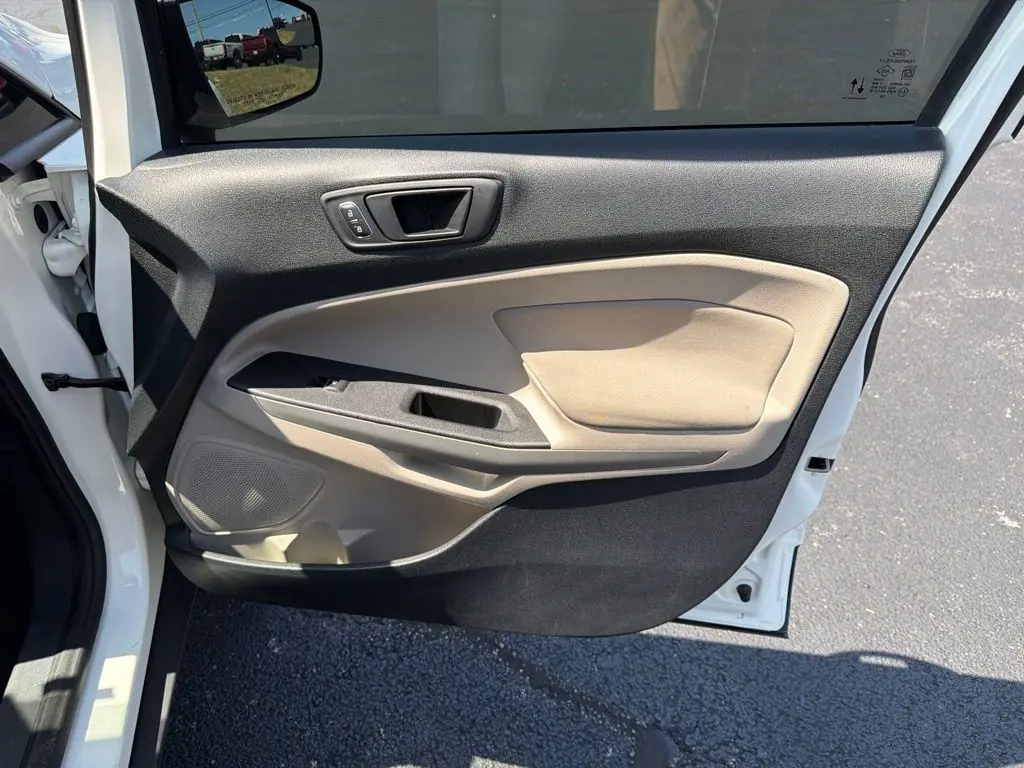 2022 Ford Ecosport - $13,785