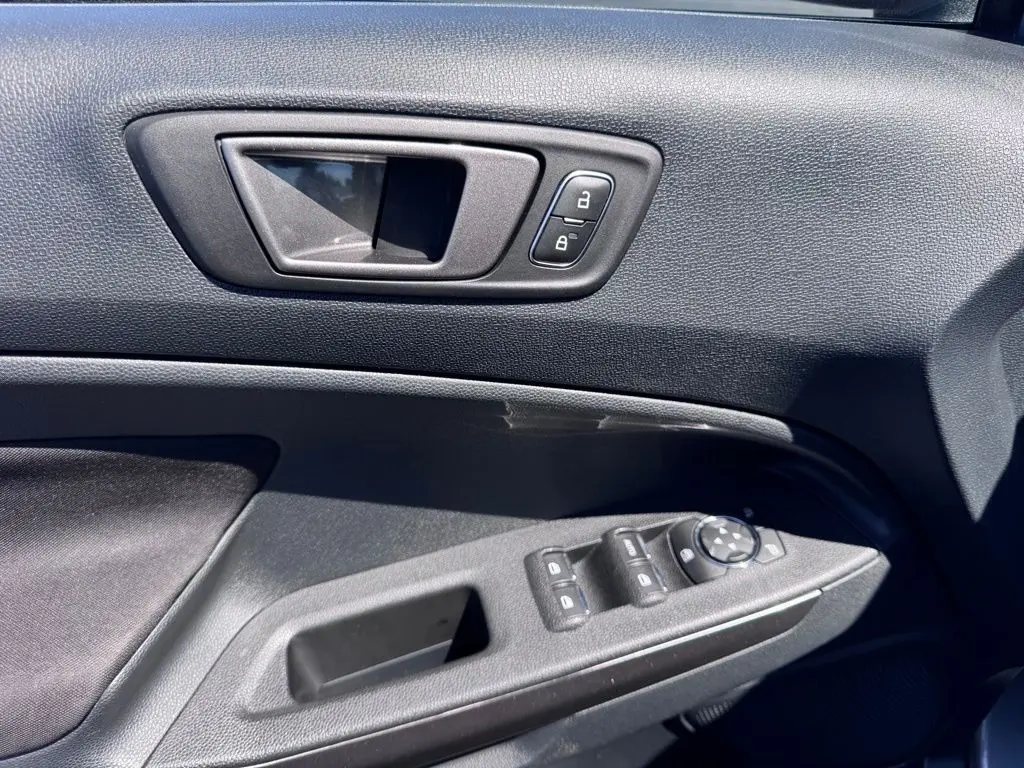 2020 Ford Ecosport - $13,637
