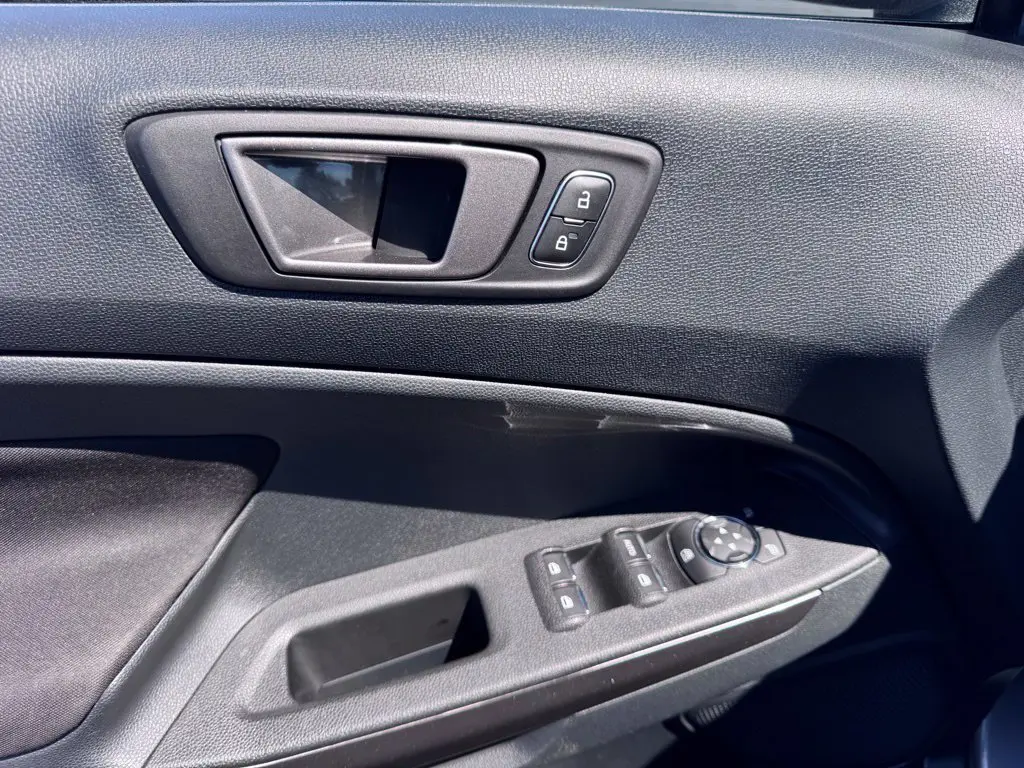 2020 Ford Ecosport - $13,637