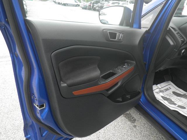 2022 Ford Ecosport - $17,980