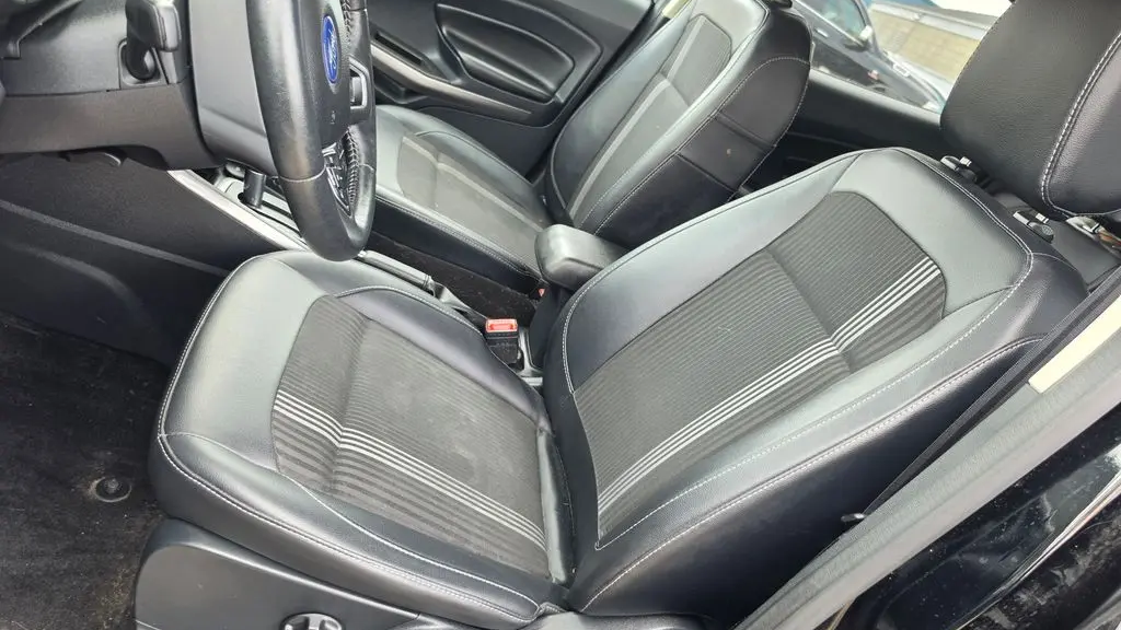 2020 Ford EcoSport SES