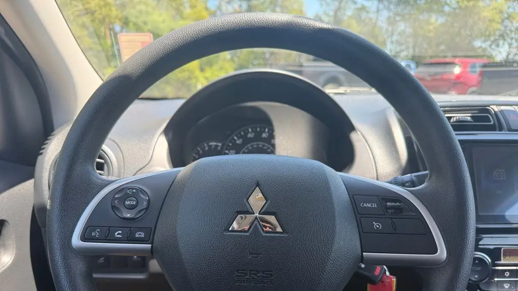 2024 Mitsubishi Mirage ES