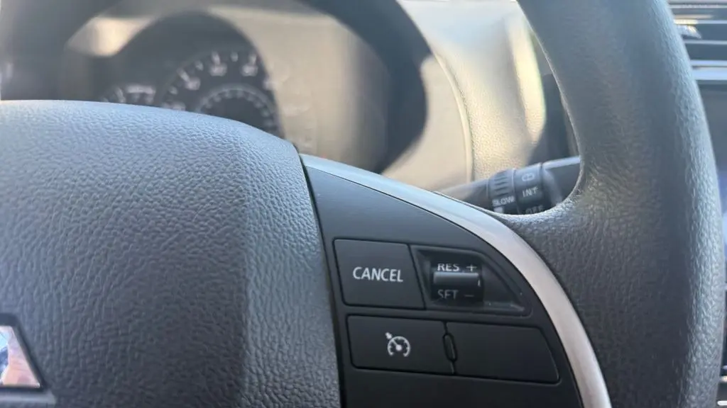 2024 Mitsubishi Mirage ES