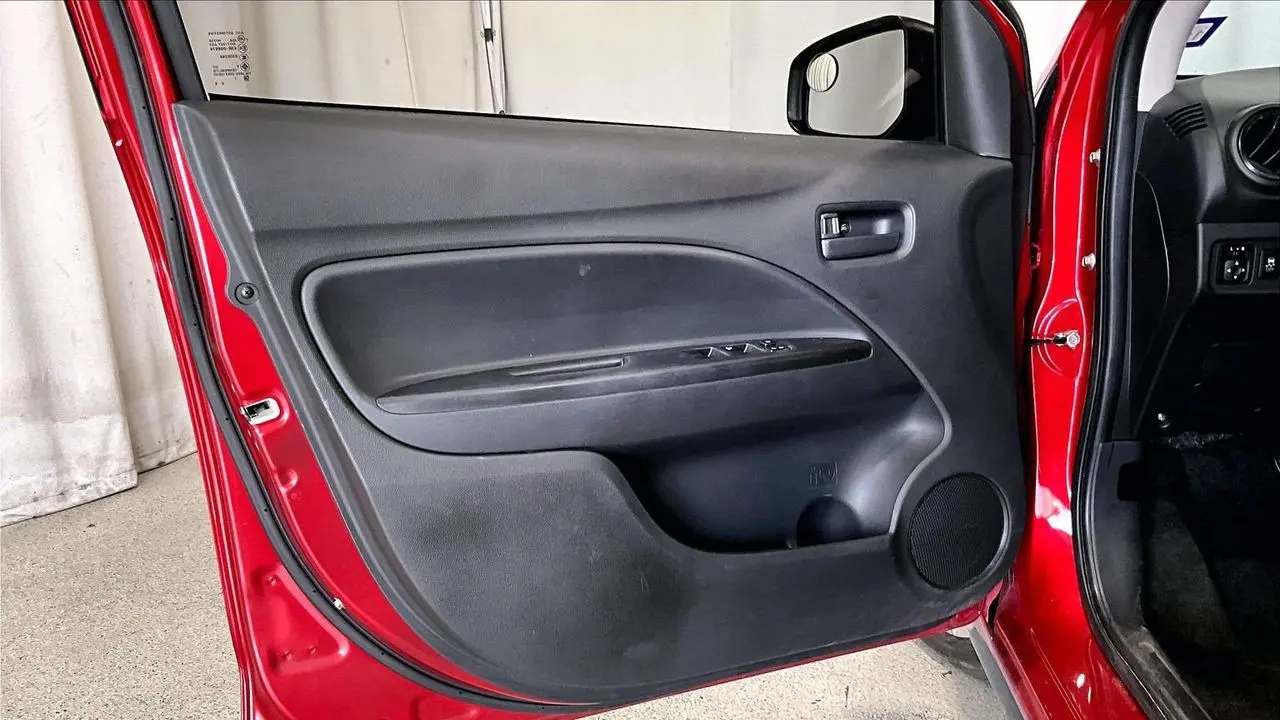 2022 Mitsubishi Mirage ES
