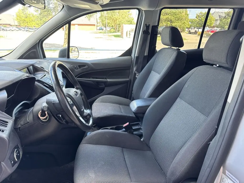 2017 Ford Transit Connect - $14,393