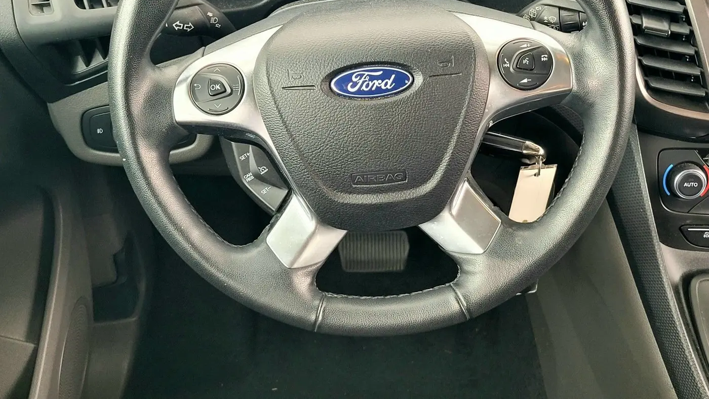 2023 Ford Transit Connect XLT