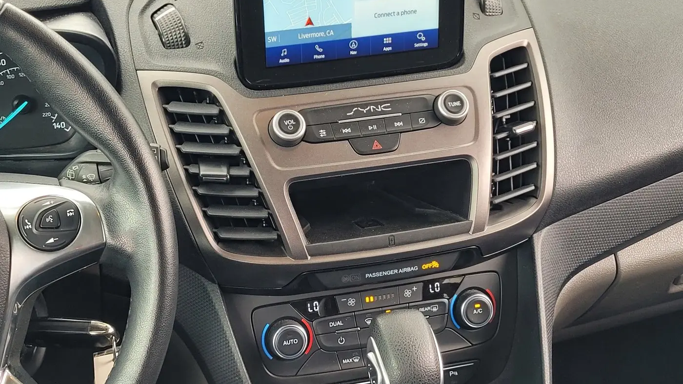 2023 Ford Transit Connect XLT