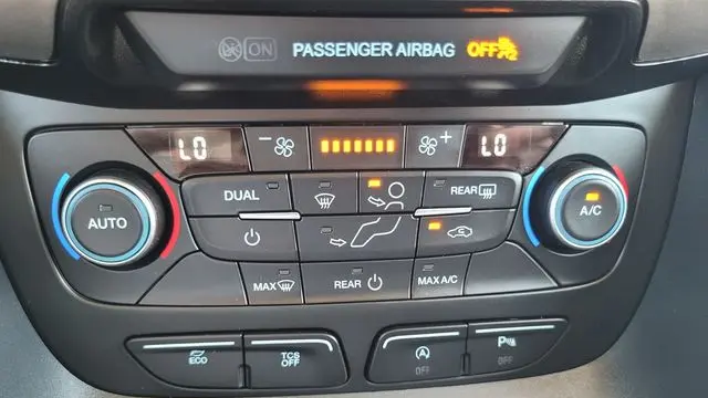 2023 Ford Transit Connect XLT