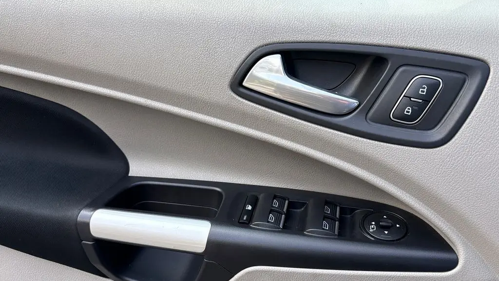2023 Ford Transit Connect XLT