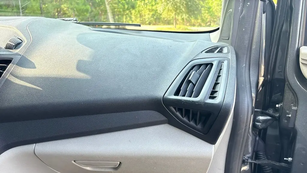 2023 Ford Transit Connect XLT