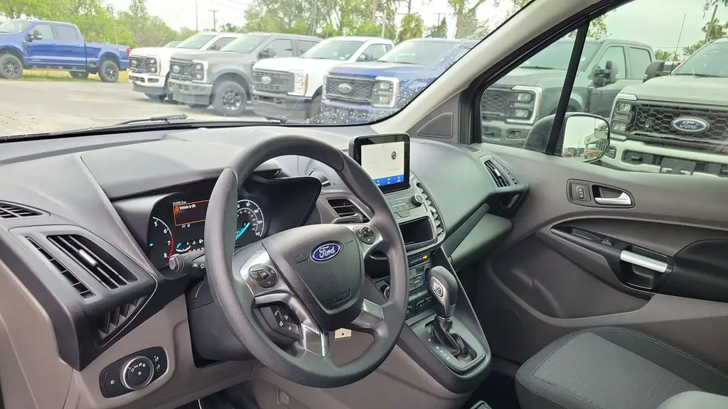 2023 Ford Transit Connect XLT