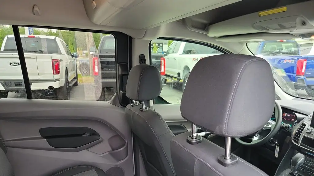 2023 Ford Transit Connect XLT