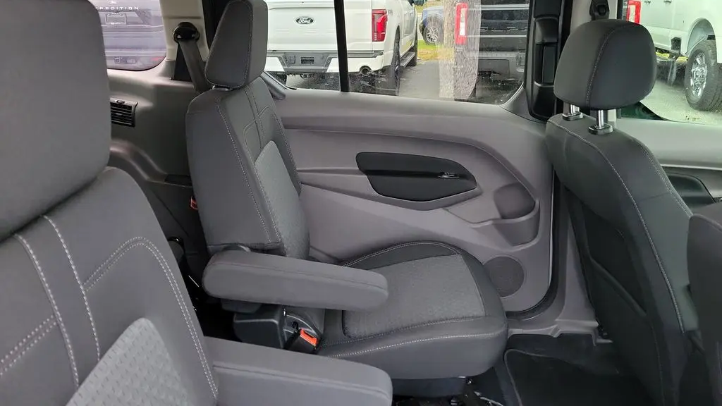 2023 Ford Transit Connect XLT