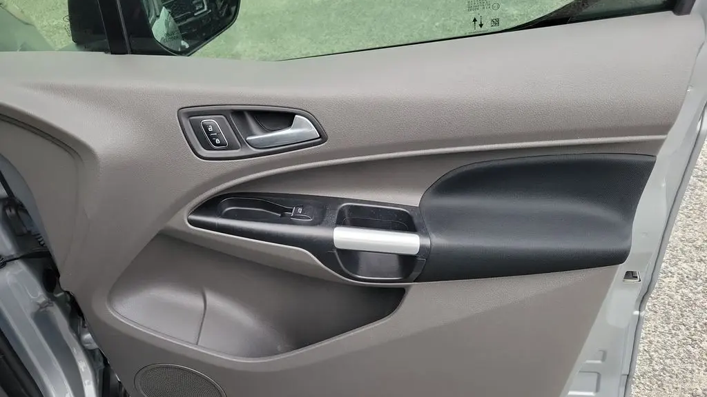 2023 Ford Transit Connect XLT