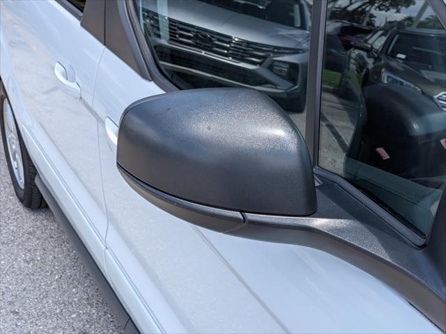 2016 Ford Transit Connect - $13,500