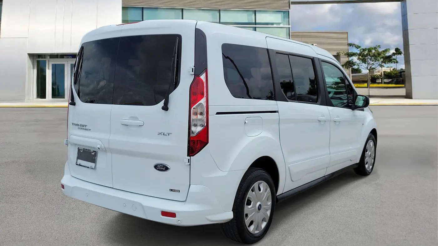 2023 Ford Transit Connect XLT