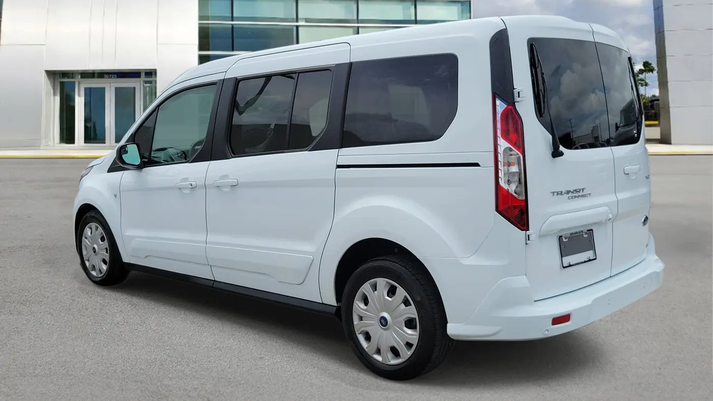 2023 Ford Transit Connect XLT