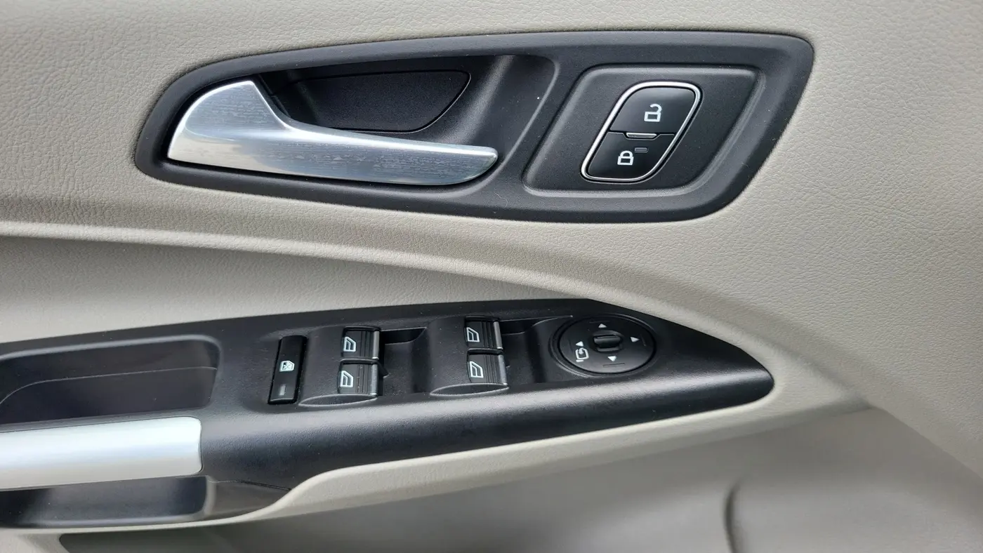 2023 Ford Transit Connect XLT