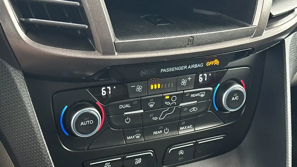 2023 Ford Transit Connect XLT