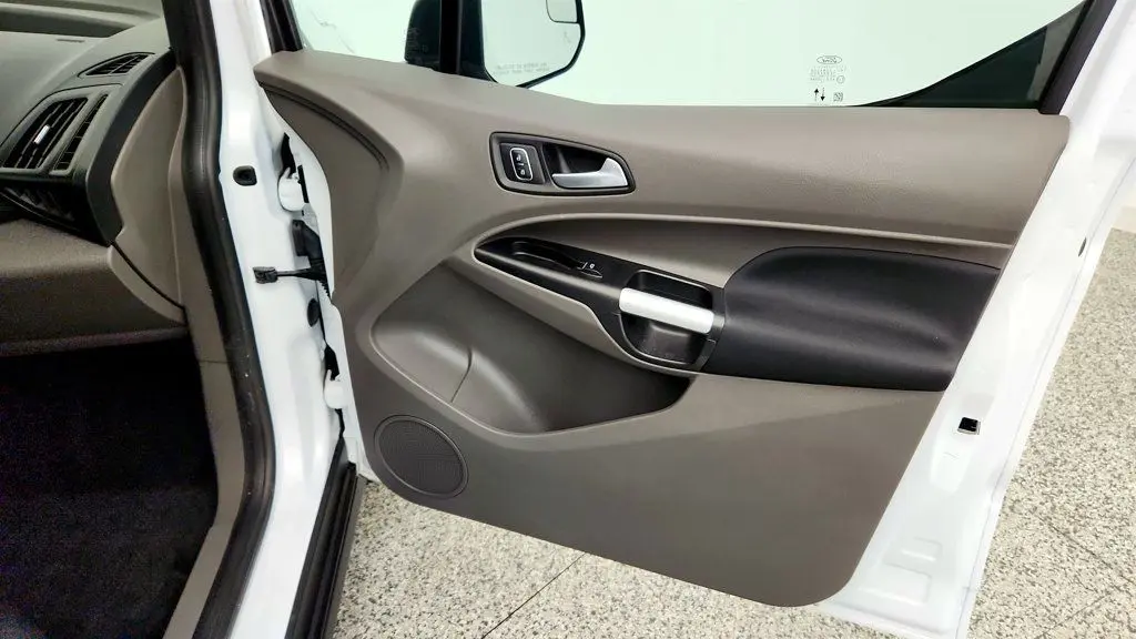 2023 Ford Transit Connect XLT