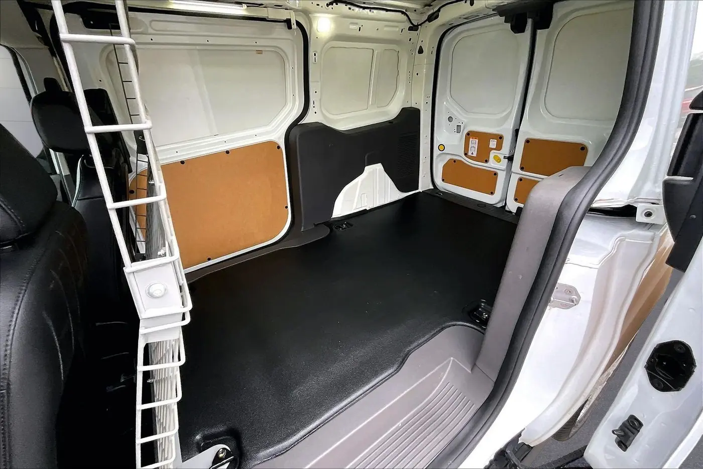 2020 Ford Transit Connect - $18,500