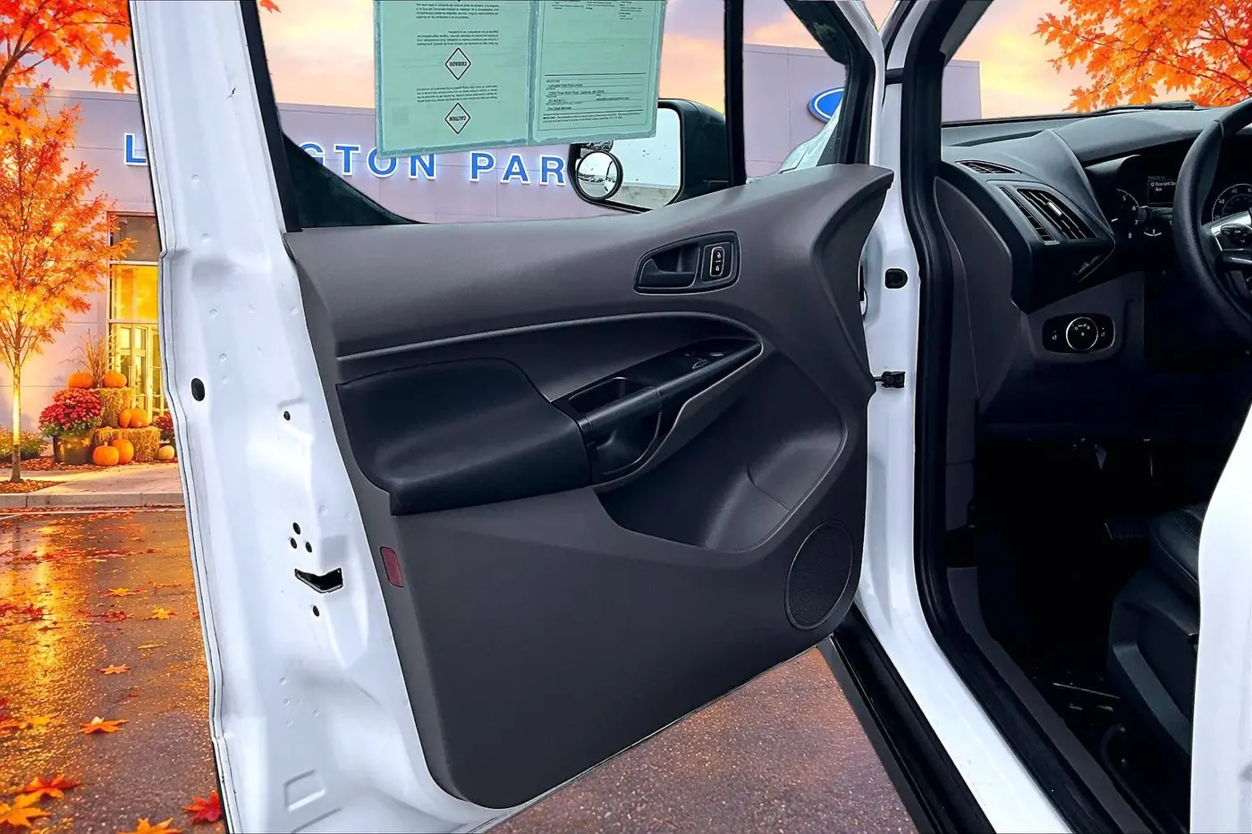 2020 Ford Transit Connect - $17,500