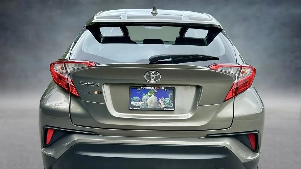 2021 Toyota C-HR LE