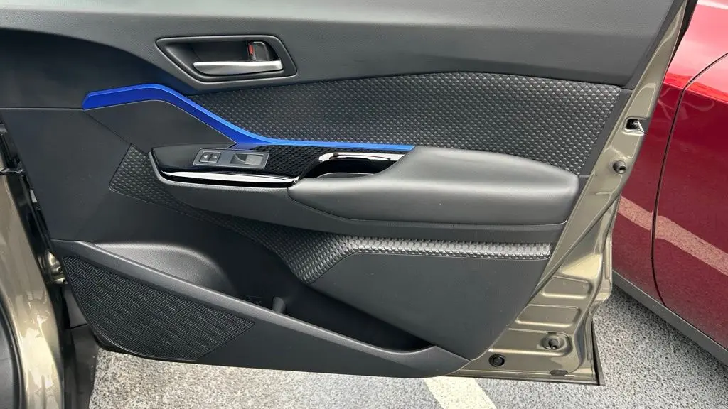 2021 Toyota C-HR LE