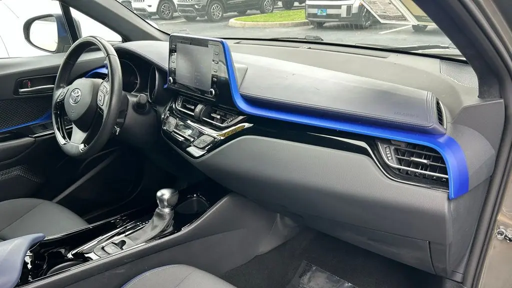 2021 Toyota C-HR LE