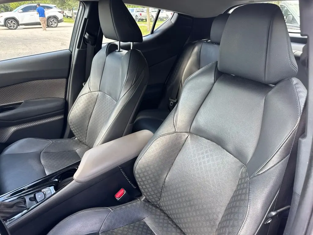 2022 Toyota C-HR - $18,997