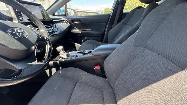 2019 Toyota C-HR LE