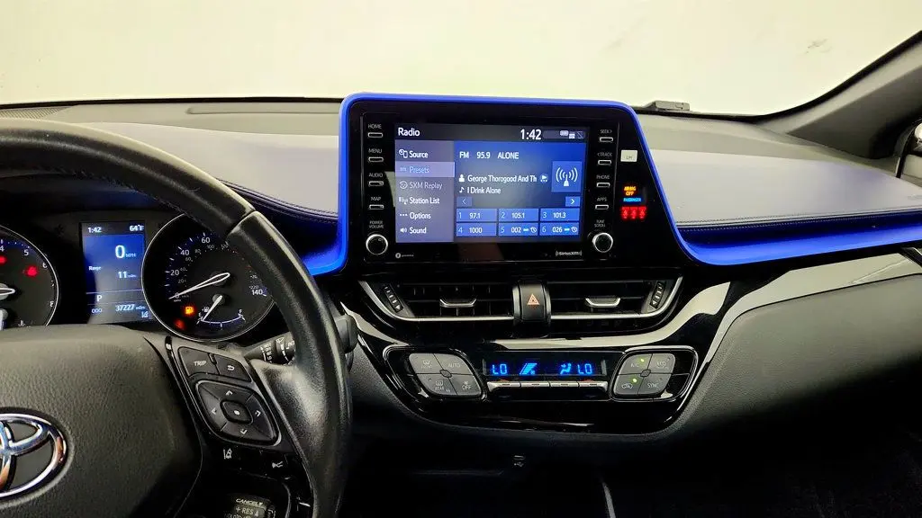 2021 Toyota C-HR LE