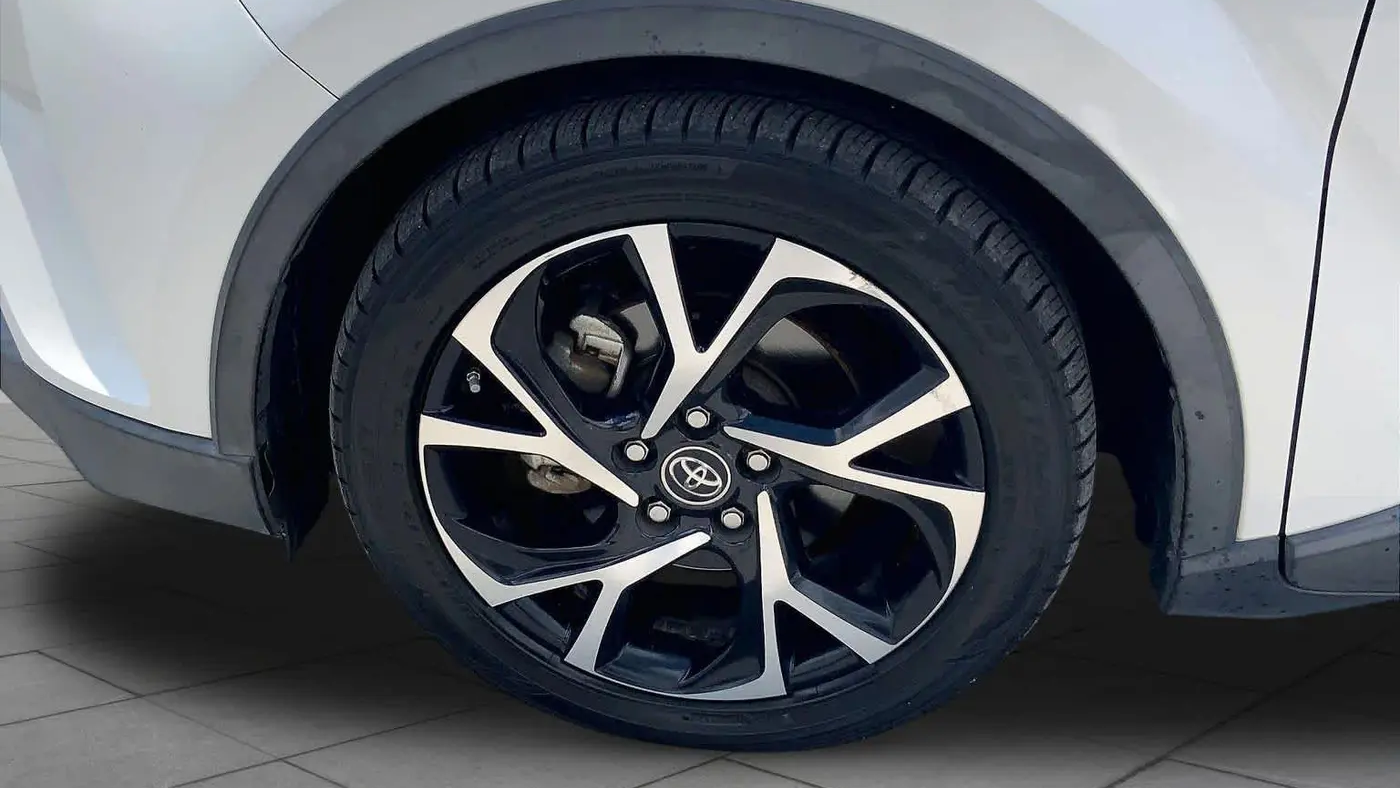 2018 Toyota C-HR XLE