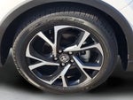 2019 C-HR Thumbnail 11