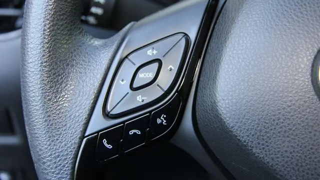 2020 Toyota C-HR LE