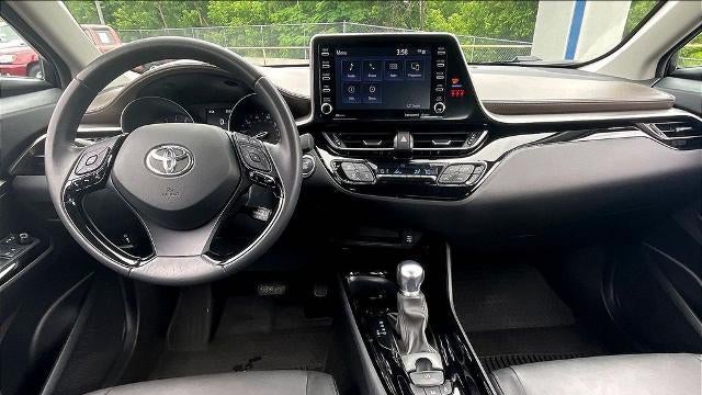 2022 Toyota C-HR XLE