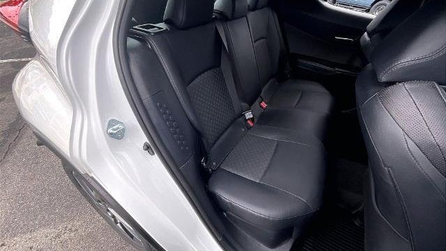 2022 Toyota C-HR XLE