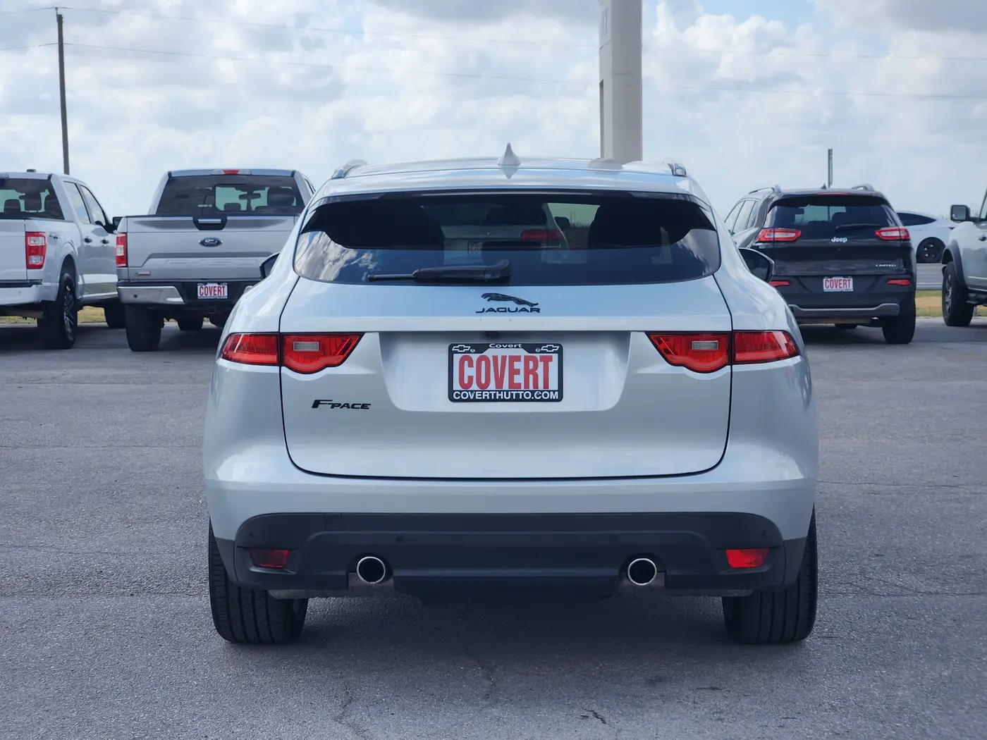 2017 Jaguar F-PACE - $16,419