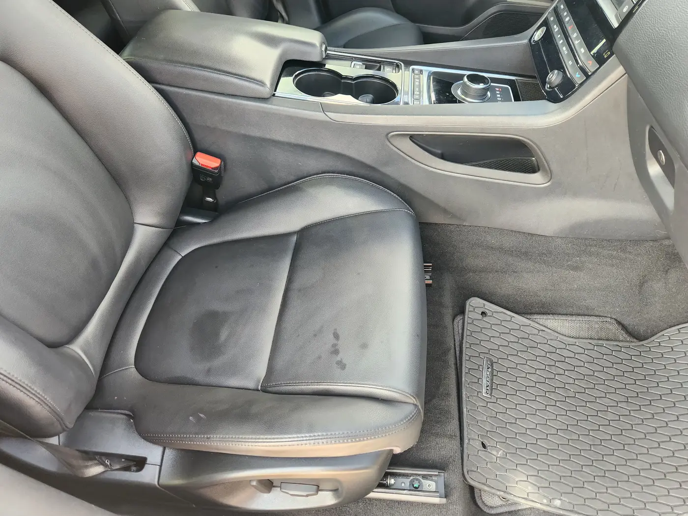 2017 Jaguar F-PACE - $16,419