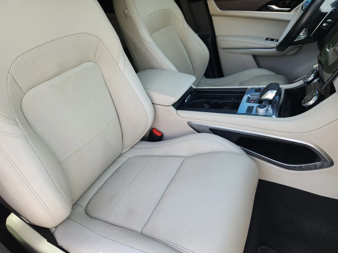 2021 Jaguar F-PACE - $25,652