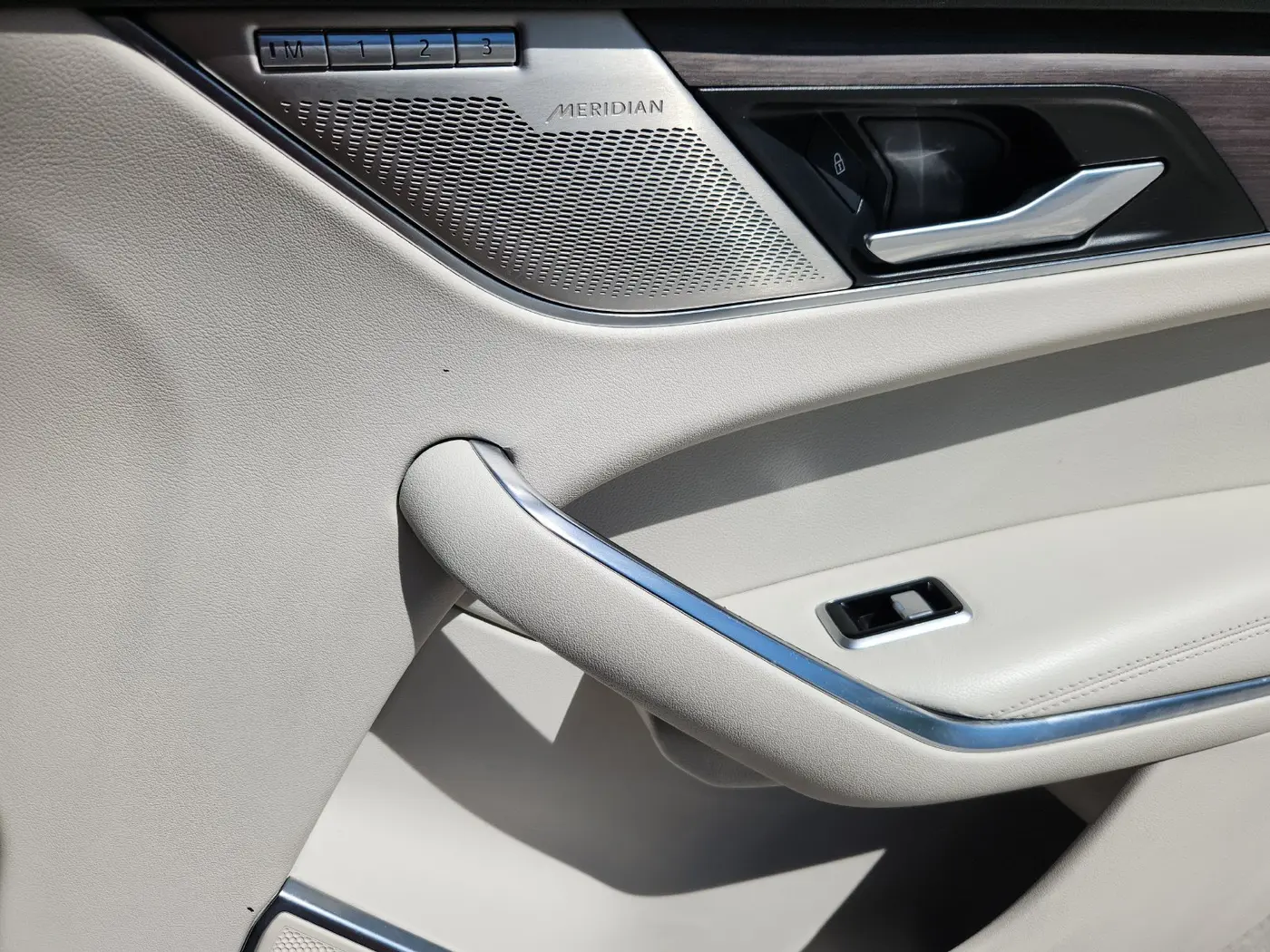 2021 Jaguar F-PACE - $25,652