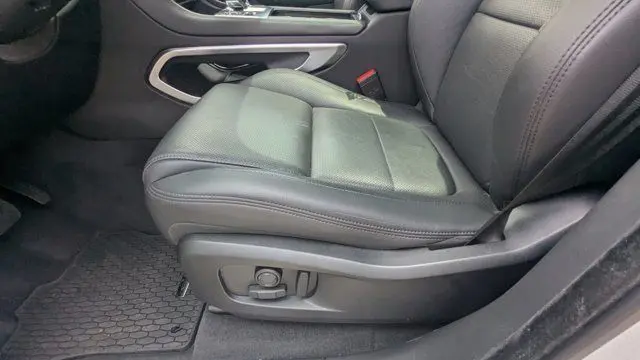 2023 Jaguar F-PACE P250 S